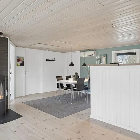 Feriehus Erhardt - 800m From The Sea By Interhome Hals